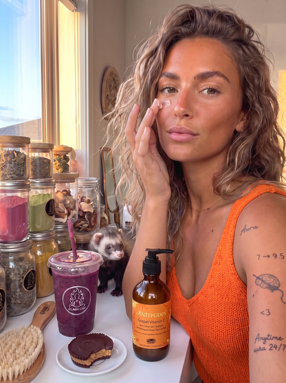 Antipodes Gospel Vitamin C Skin Glow Gel Cleanser 200 mL